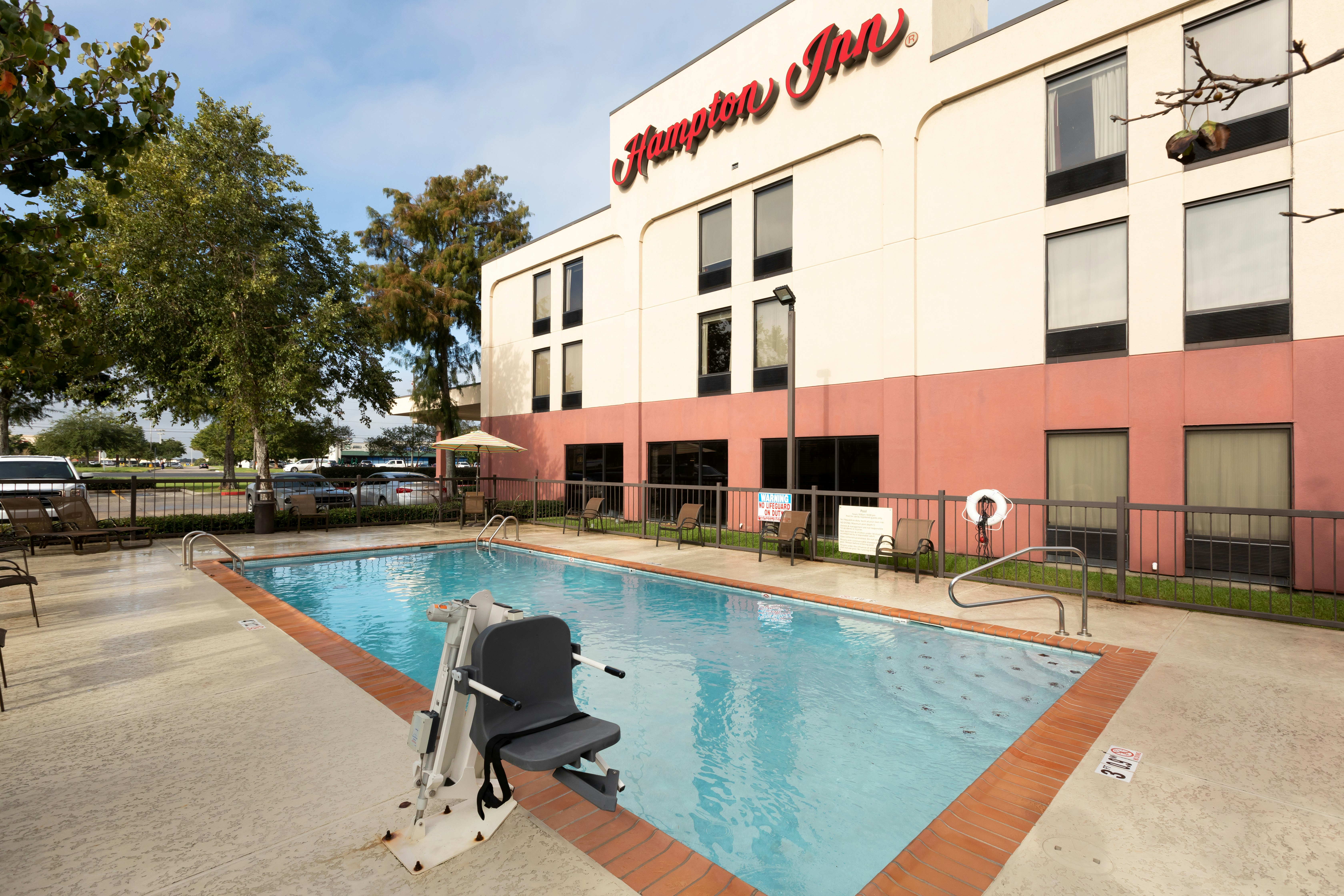 Hampton Inn Houma 24/25
