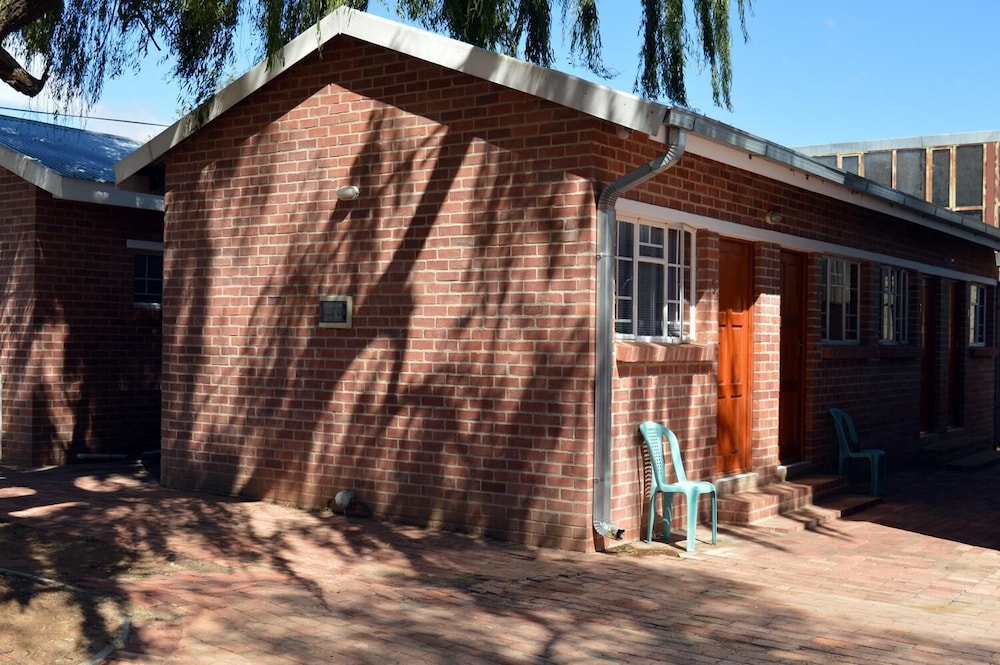 Village Lodge Harrismith 27/50