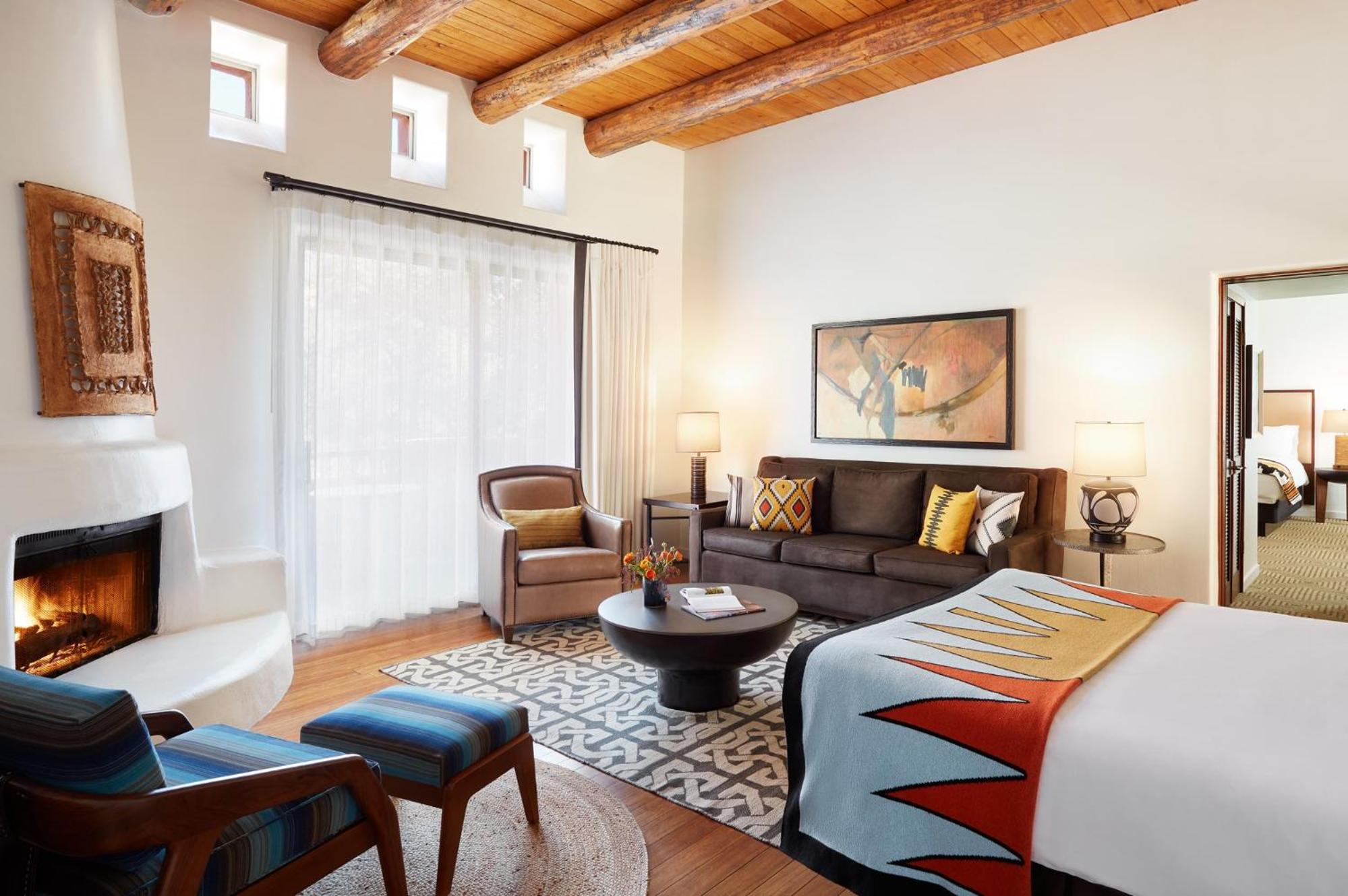 1 BEDROOM, CASITA, SUITE, KING BED