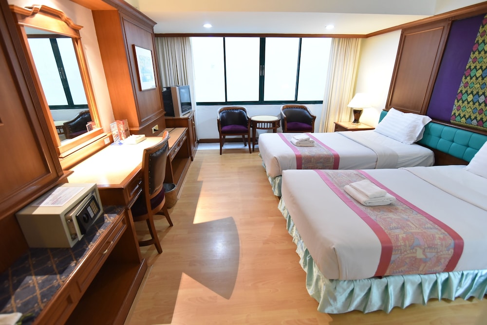 Asian Hotel Hatyai 26/72