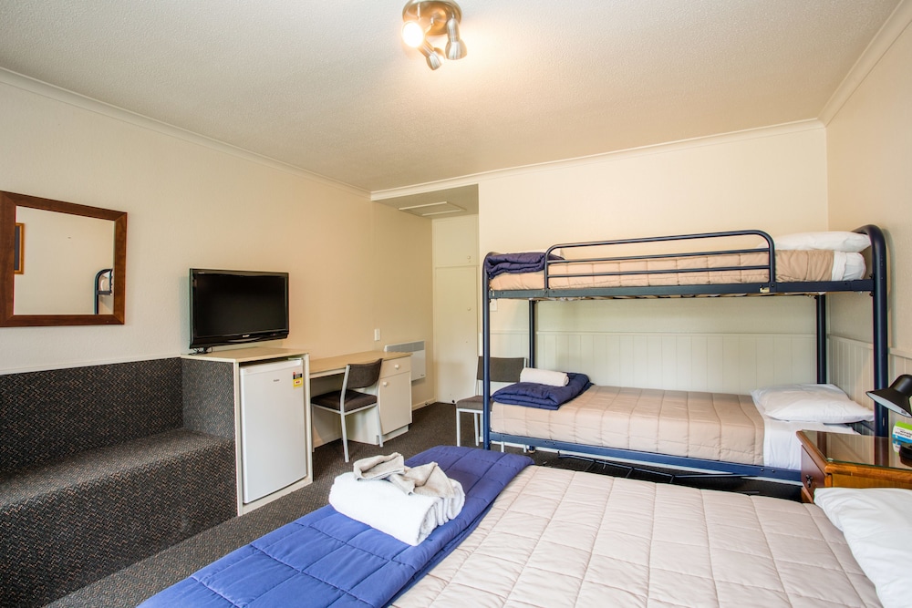 Te Anau Top 10 Holiday Park 13/58
