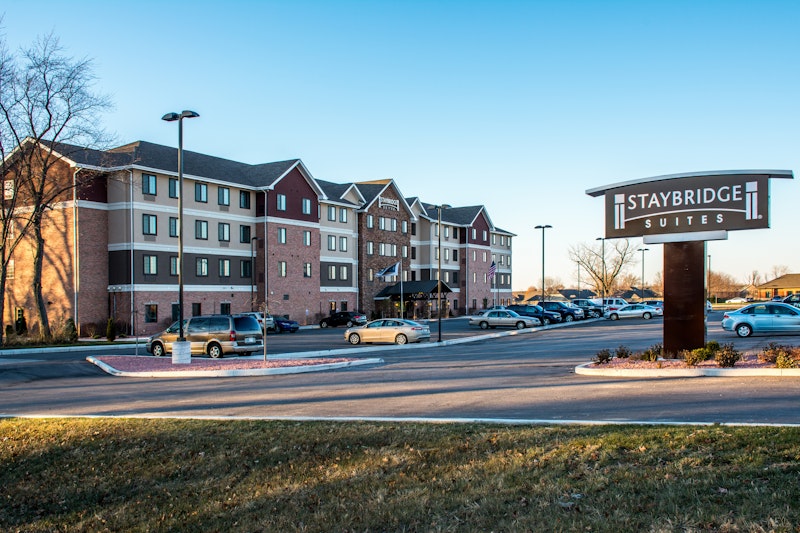Staybridge Suites Schererville 53/55