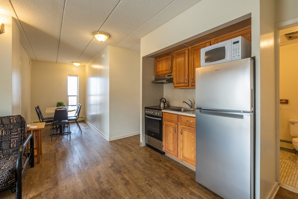 Tahiti Inn 12/22