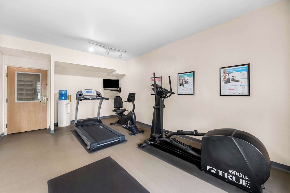Sleep Inn and Suites Kingsport TriCities Airport 20/50