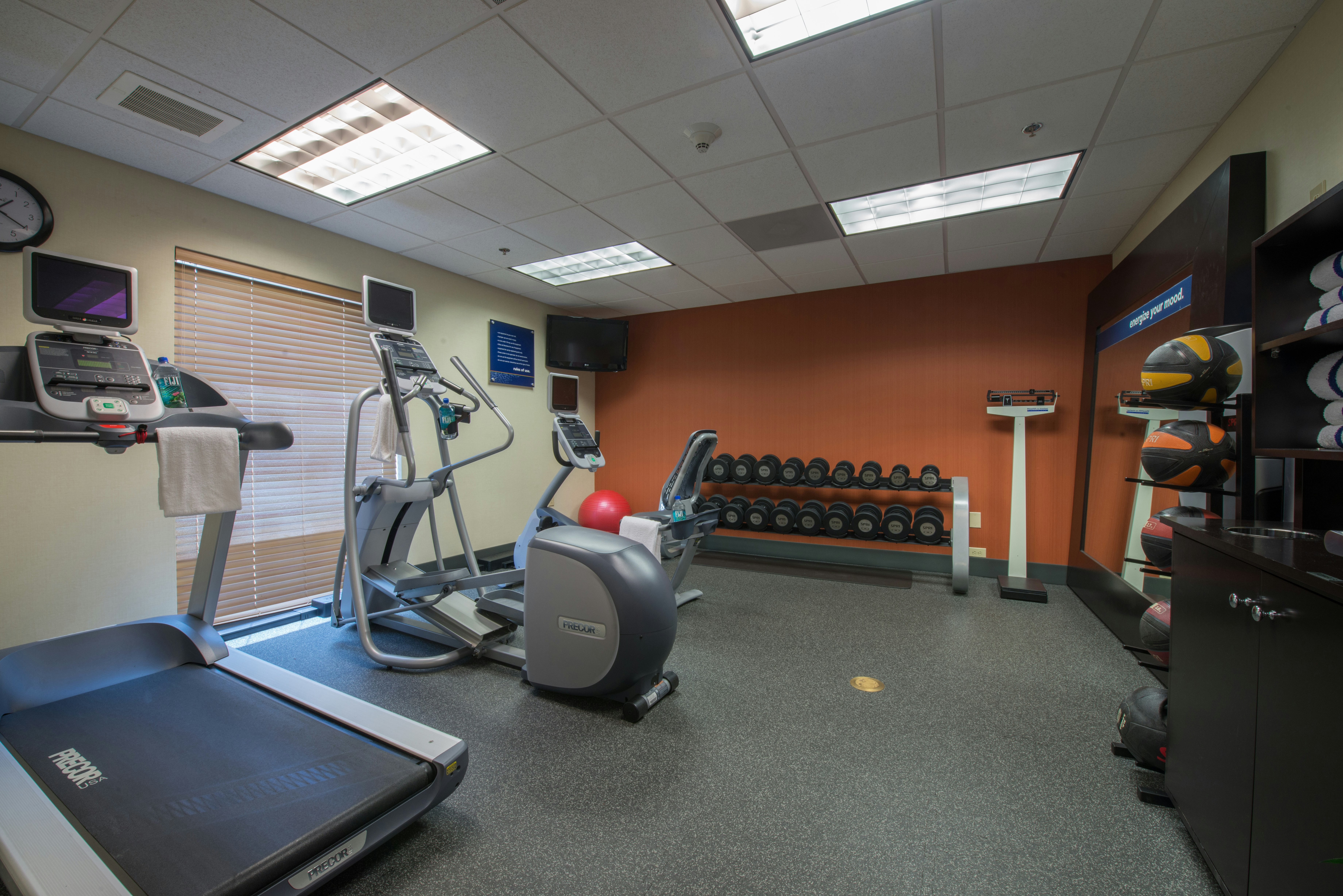 Hampton Inn Easley 34/72