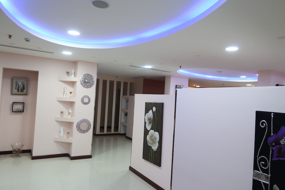 فندق اللوتس(Lotus Hotel) 34/47
