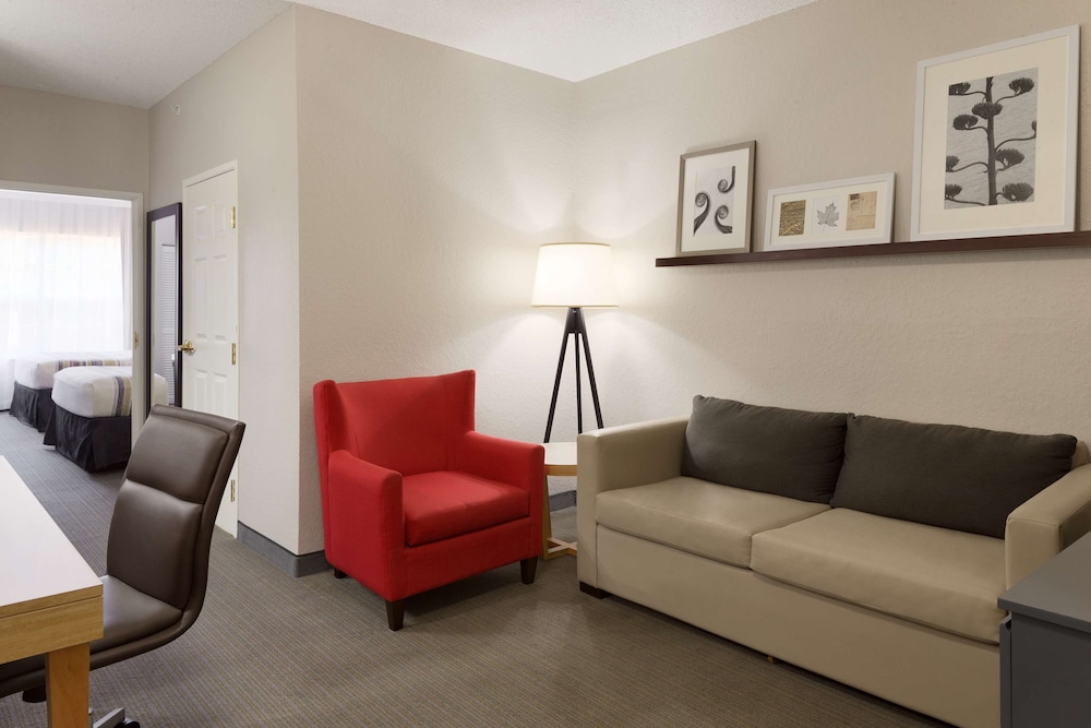 Country Inn & Suites by Radisson, Brunswick I-95, GA 13/19