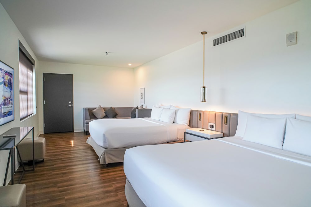 Shashi Hotel Mountain View, an Urban Resort 13/50