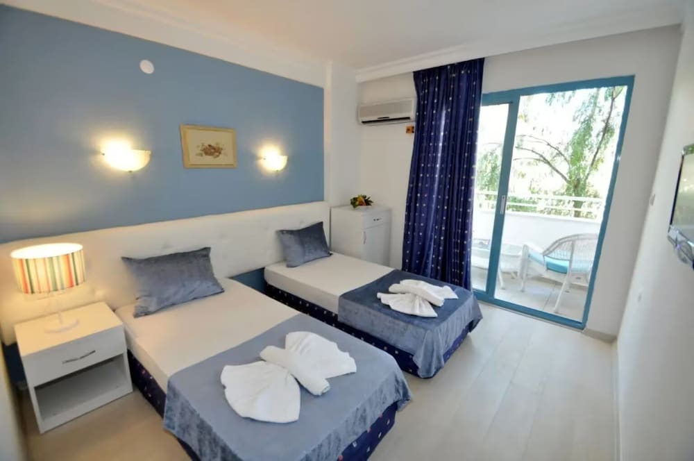 STANDARD, SINGLE, SINGLE BED, GARDEN VIEW
