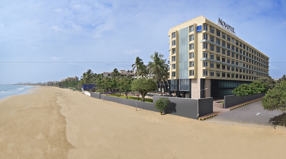 Novotel Mumbai Juhu Beach in MUMBAI
