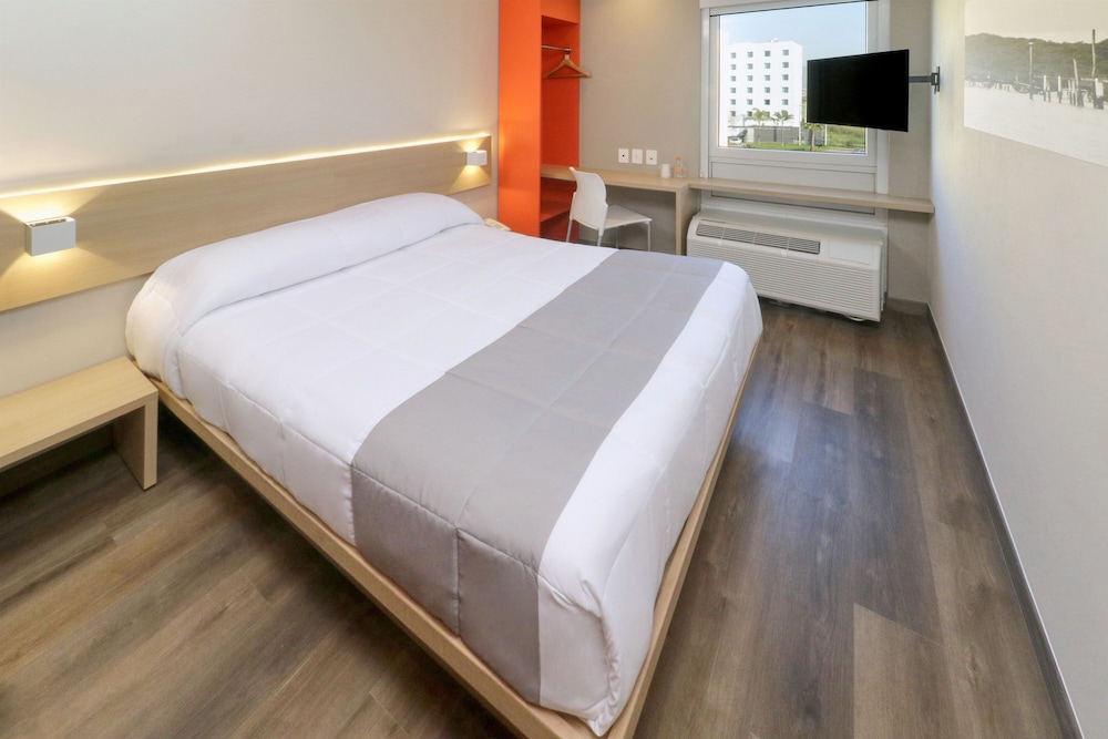 City Express Junior by Marriott Tijuana Otay 14/48