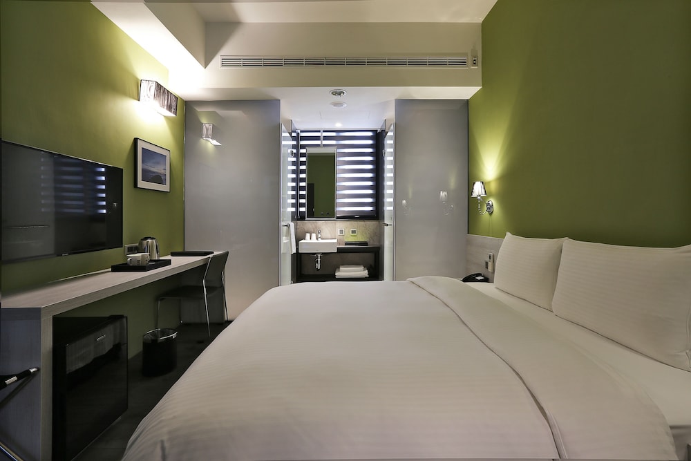 Elegant, King Bed