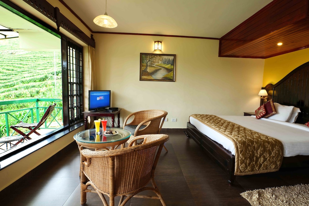 CAMELOT RESORT 8/25