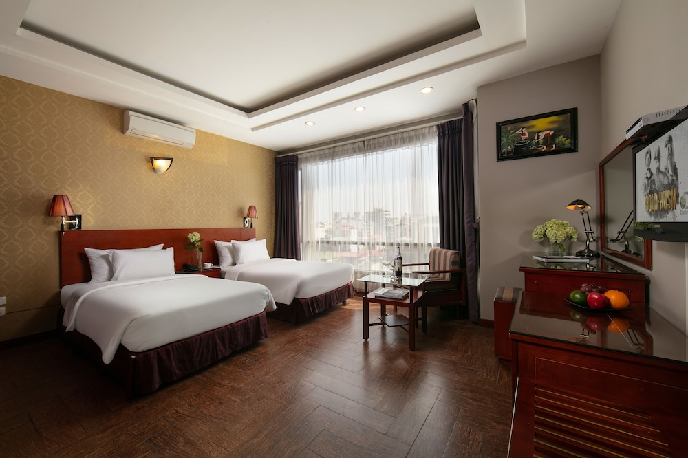 Sen Hotel 30/53