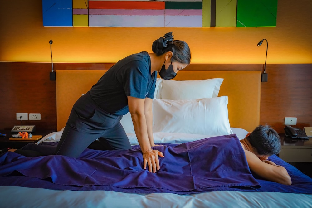 Aetas Lumpini Hotel 13/50