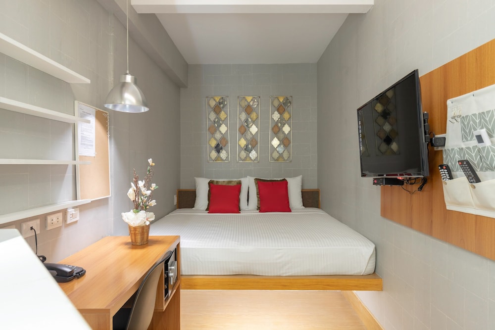 Standard, Double Bed, No Window