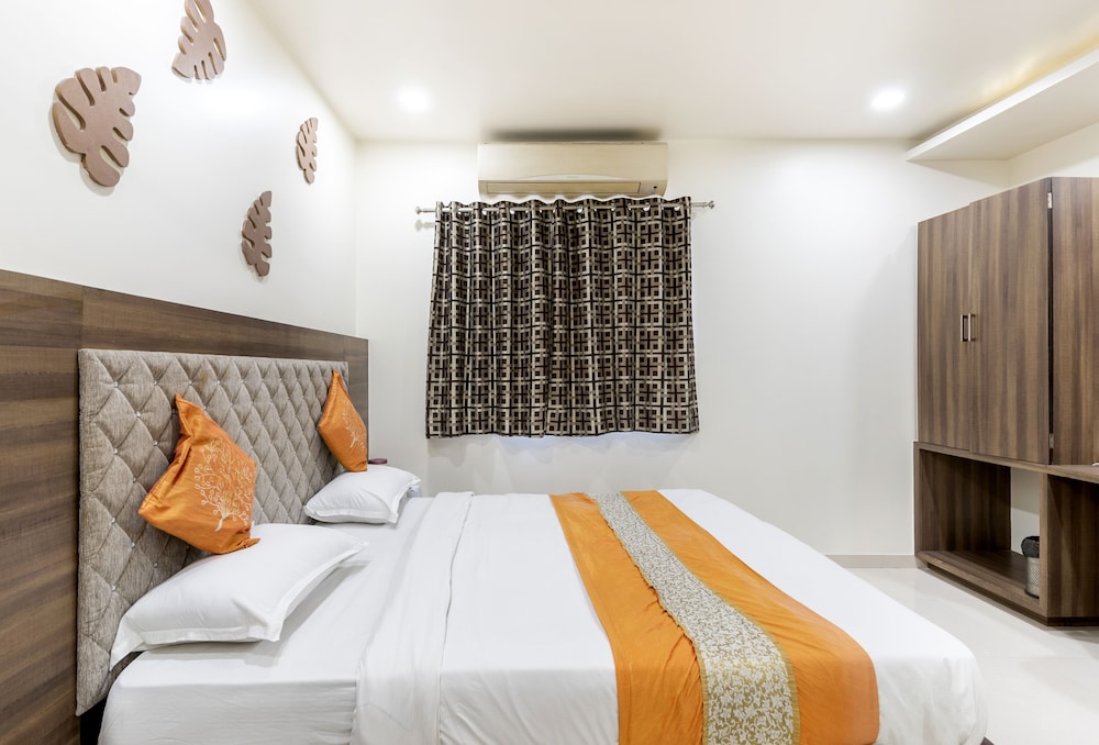 Hotel Ashish 8/39