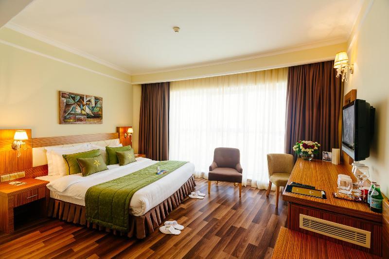 French, Guest Room, Standard, Triple