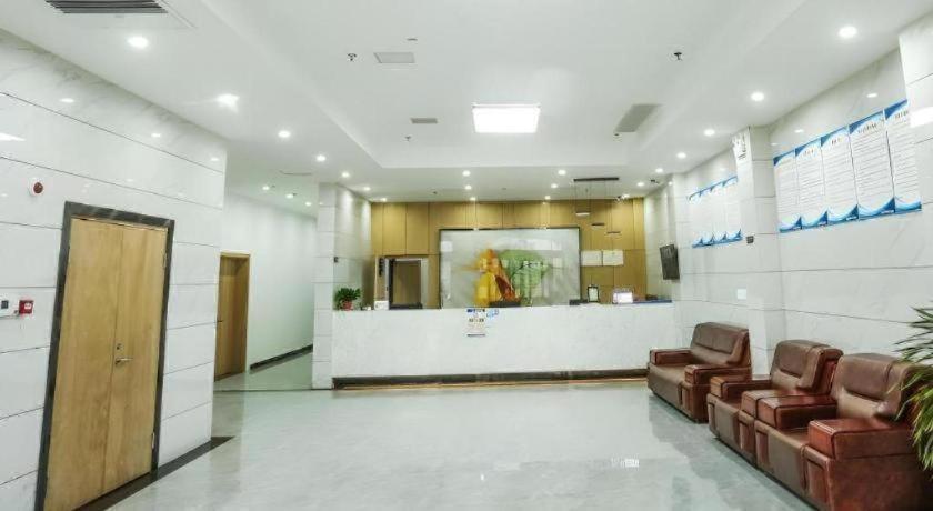 GreenTree Inn Express Xuzhou Pizhou Tiefu Town Bus station 3/33