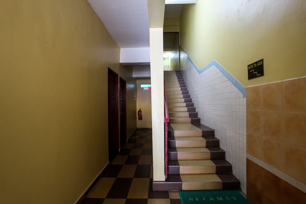 OYO 89549 Casavilla Hotel (city Centre) Taiping 11/17