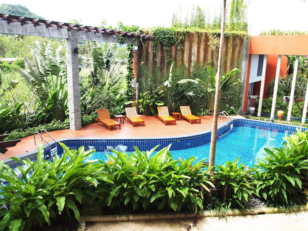 PHUKET ECOZY HOTEL 40/44