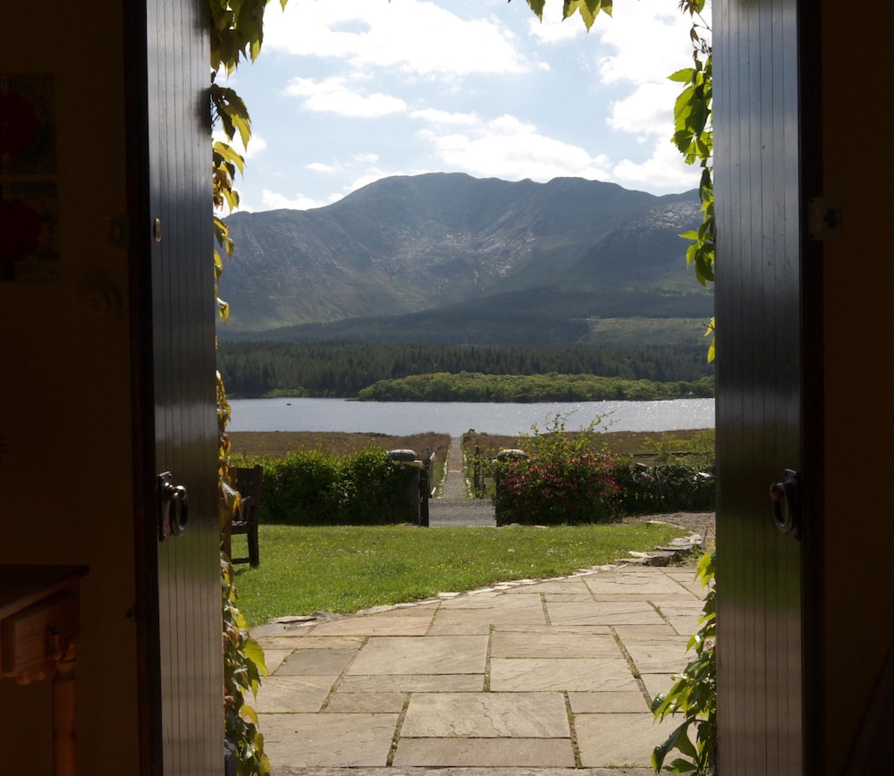 Lough Inagh Lodge Hotel 18/58