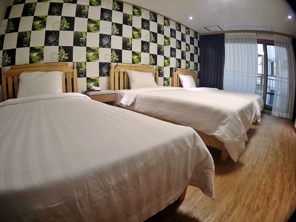 Momento Hotel 16/24