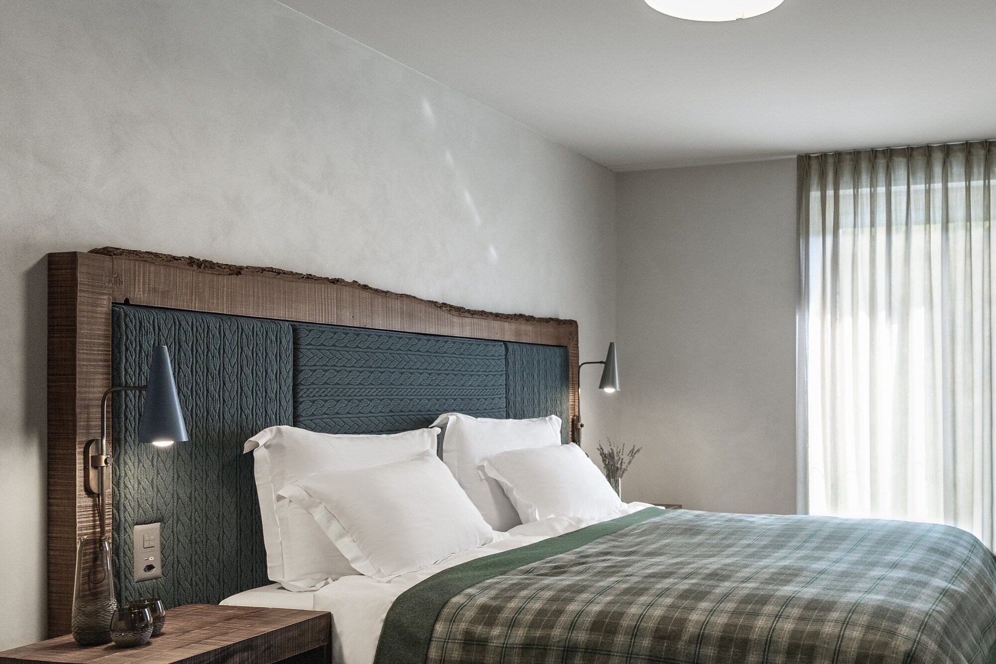 2 Bedrooms, Loft, Mountain, King Bed, Bunk Bed