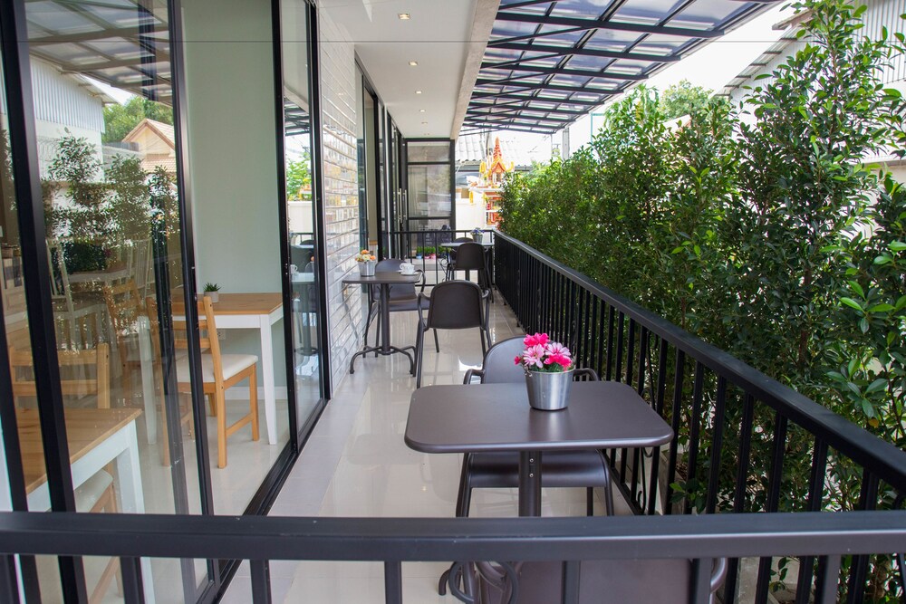168 Studio Hotel Ubon Ratchathani 40/48