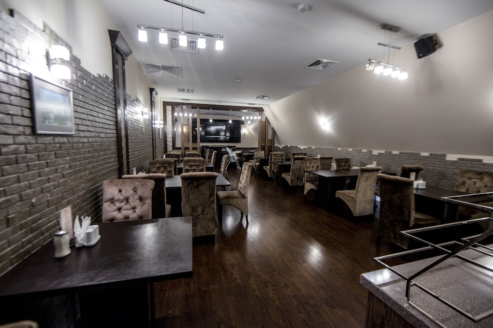 Passage Boutique Hotel 69/78