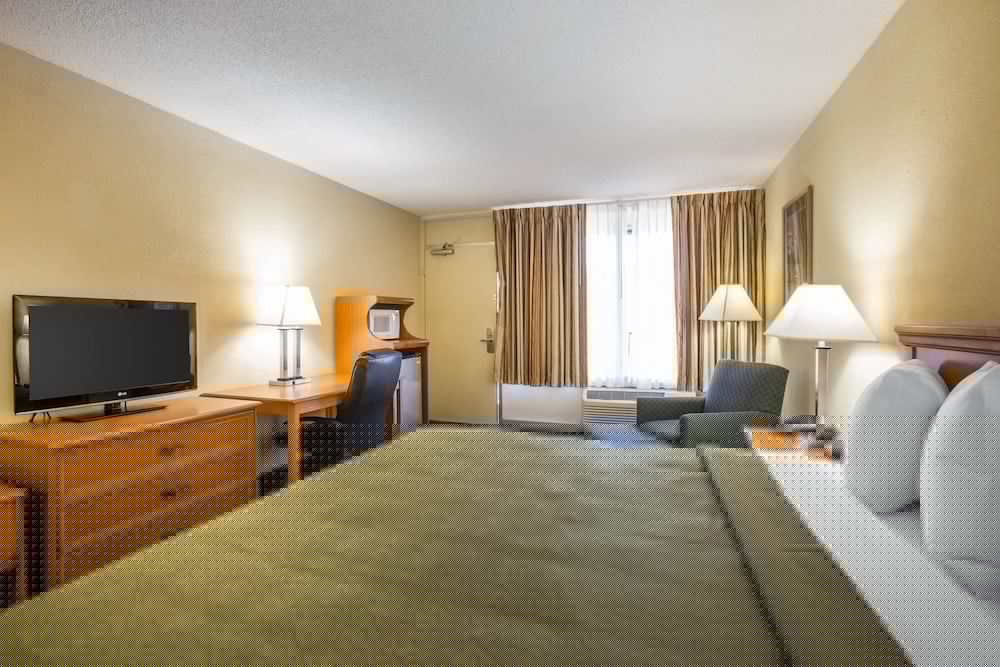 Quality Inn Americus 11/40