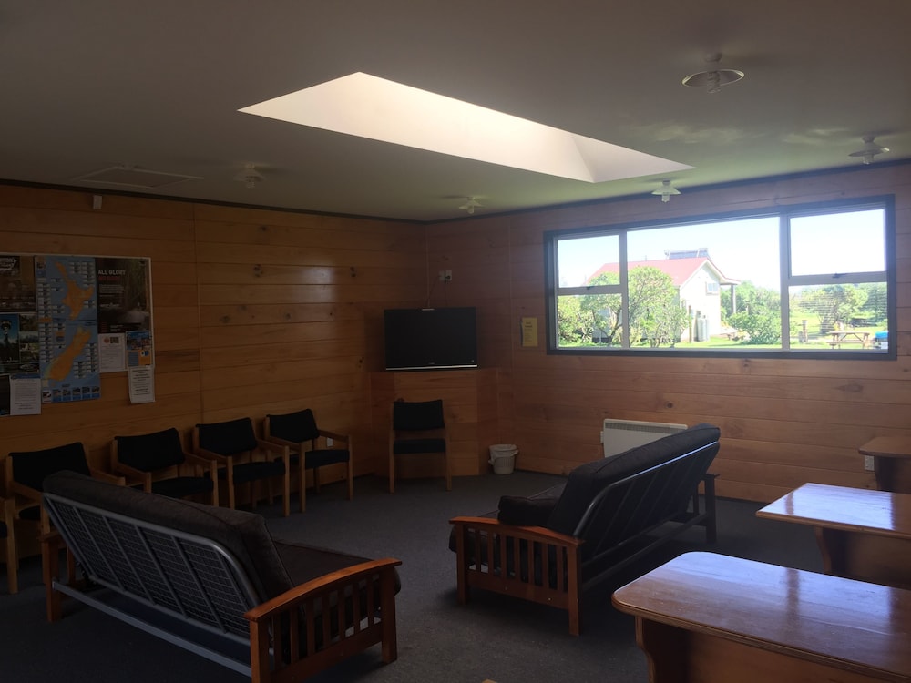 Greymouth Seaside Top 10 Holiday Park 39/71