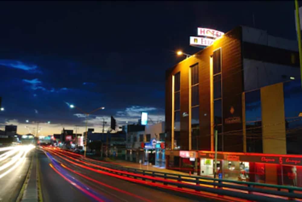 Elizabeth Central Hotel 1/34