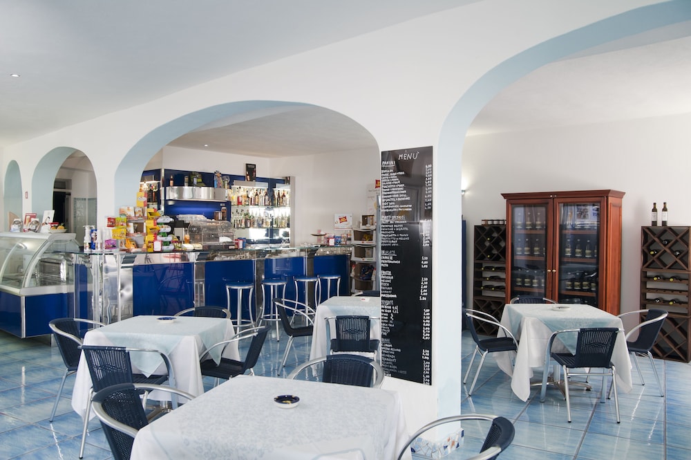 La Rotonda Sul Mare 30/50