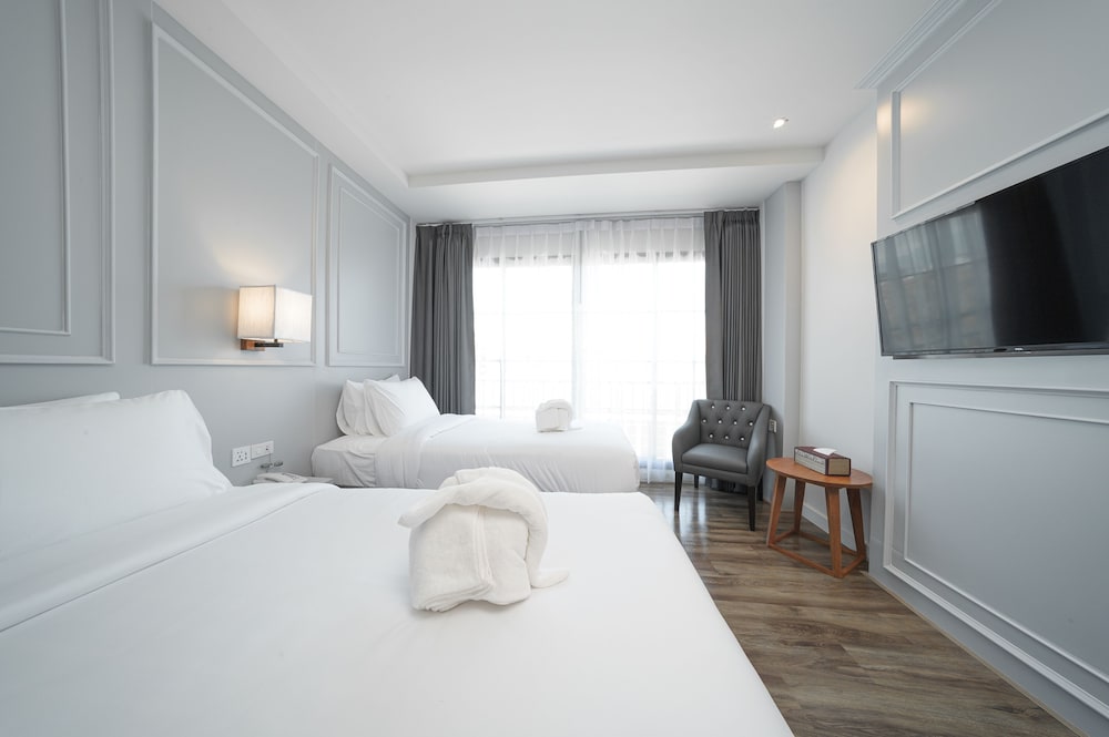 The Wing Boutique Hotel 7/39