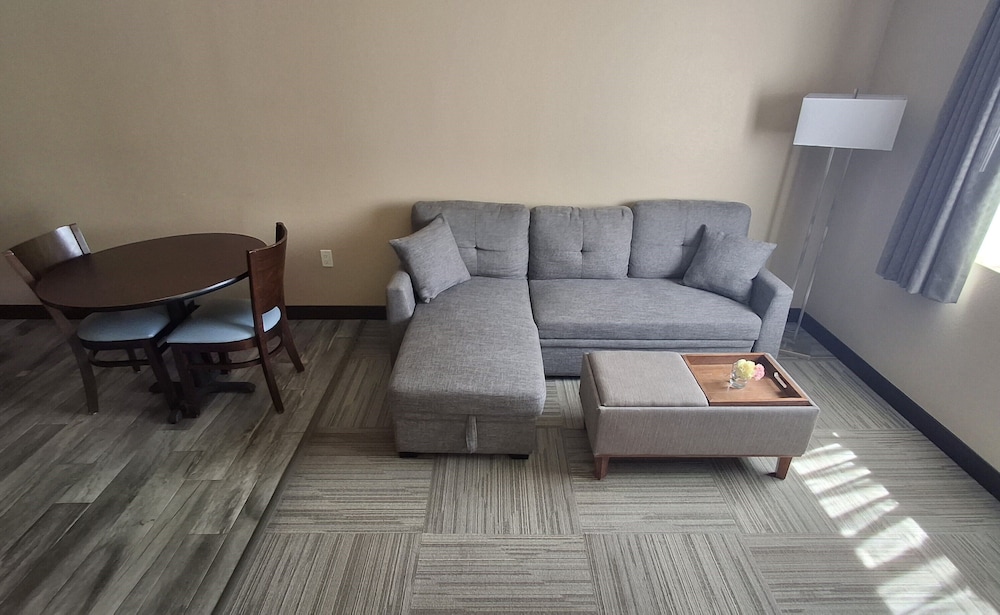 Island Suites 28/50