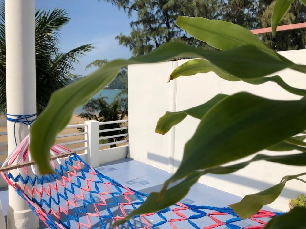 Benjamin Resort 5/74