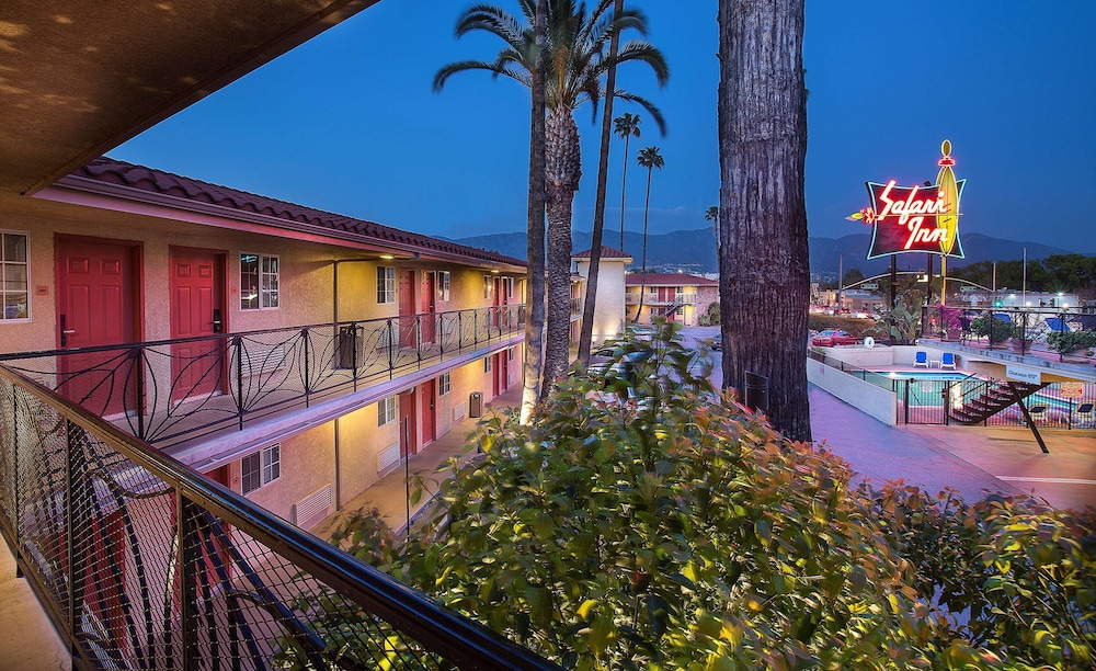 Safari Inn, a Coast Hotel 57/63