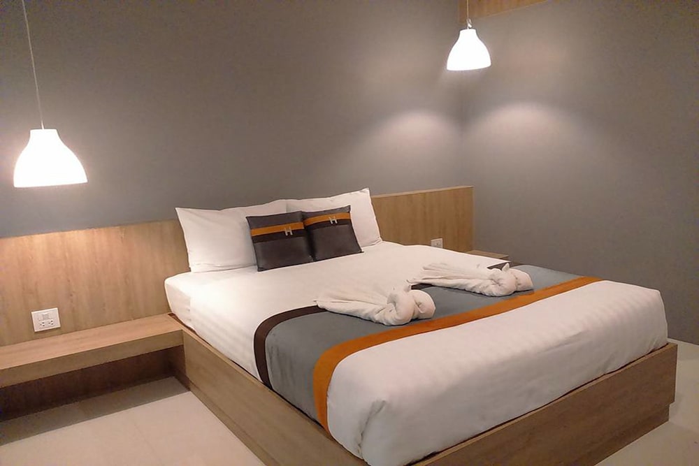 Hansanan Hotel 24/41