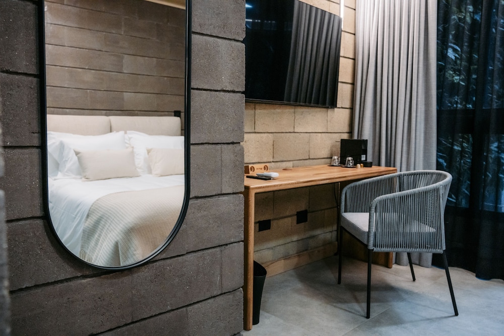 Hotel Living by Armoniko 32/48