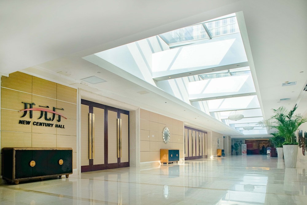New Century Hotel Qingdao 4/73