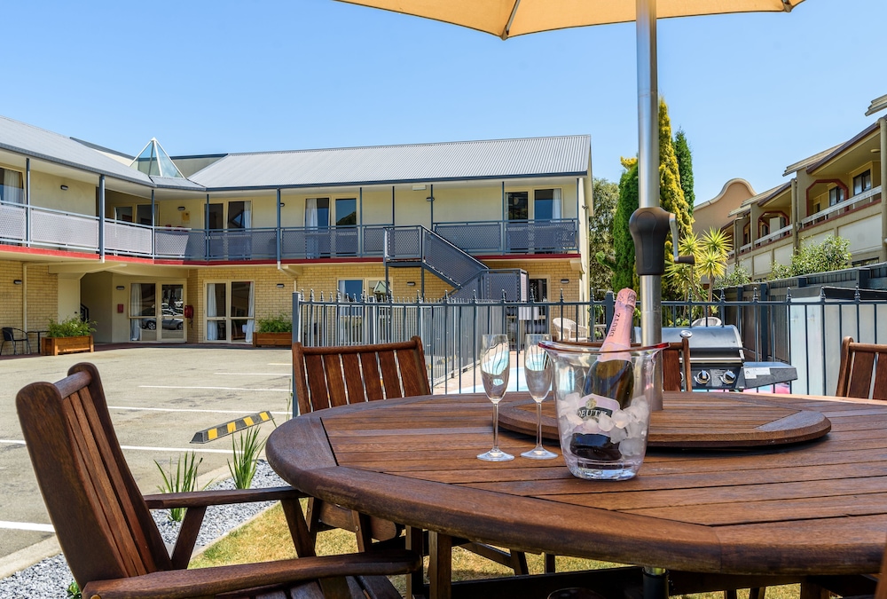 Apex Motor Lodge 9/58