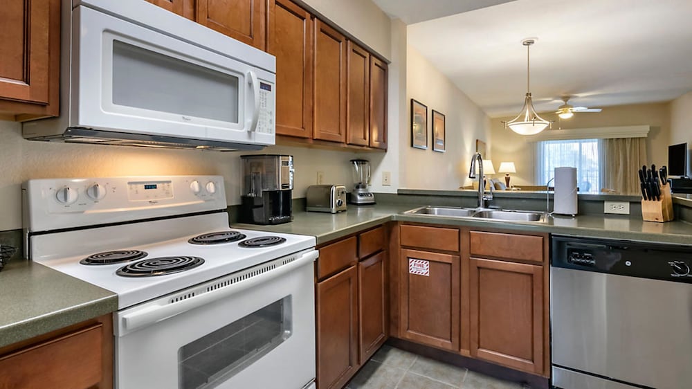 2 BEDROOMS, DELUXE, SUITE, 2 KING BEDS, BALCONY