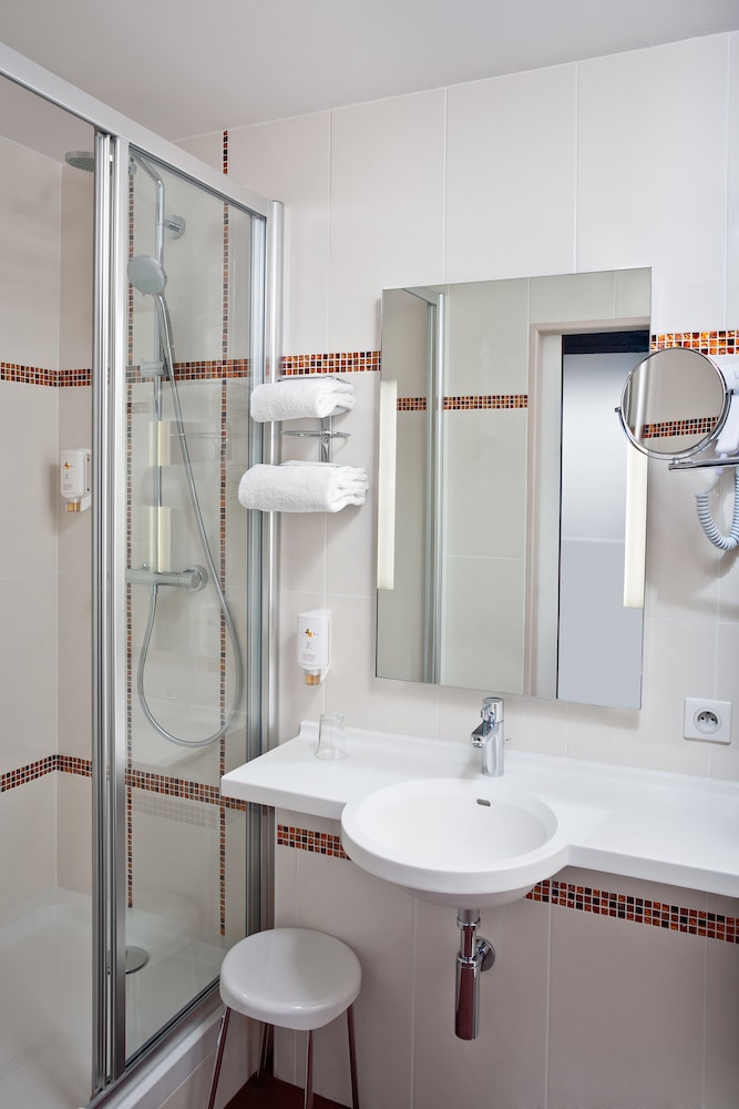 Citotel Arverna Vichy 48/50