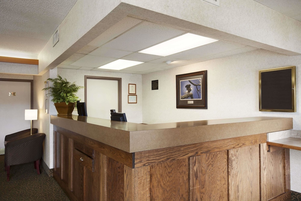 Days Inn By Wyndham Farmville 4/22