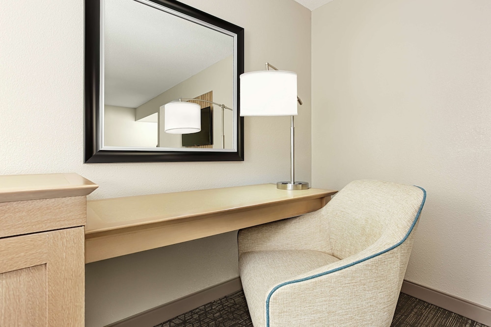 Hampton Inn Georgetown Marina 34/35