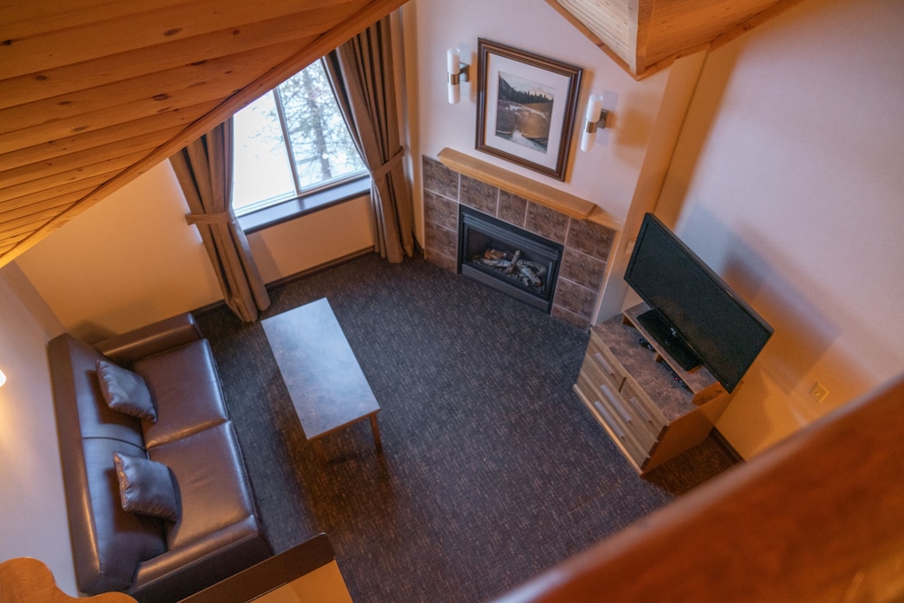 Rundlestone Lodge Hotel 63/88