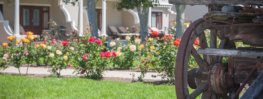 Glen Avon Lodge Boutique Hotel 32/34