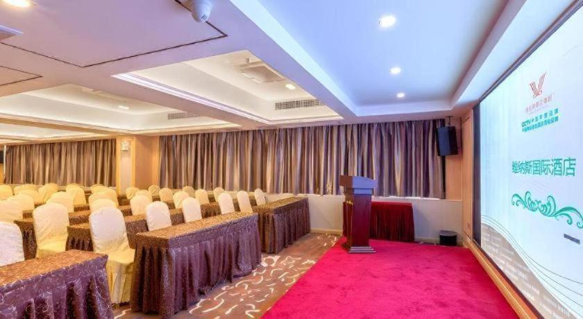 Venus International Hotel (Huizhou West Lake) 39/55