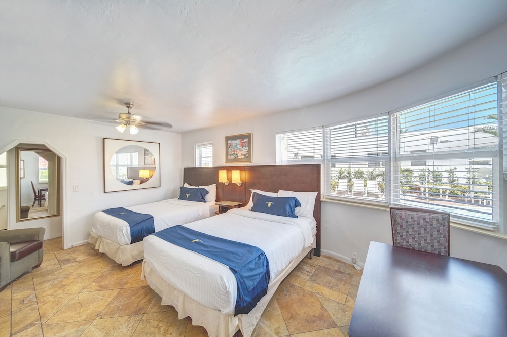 Hollywood Beach Hotels 50/92